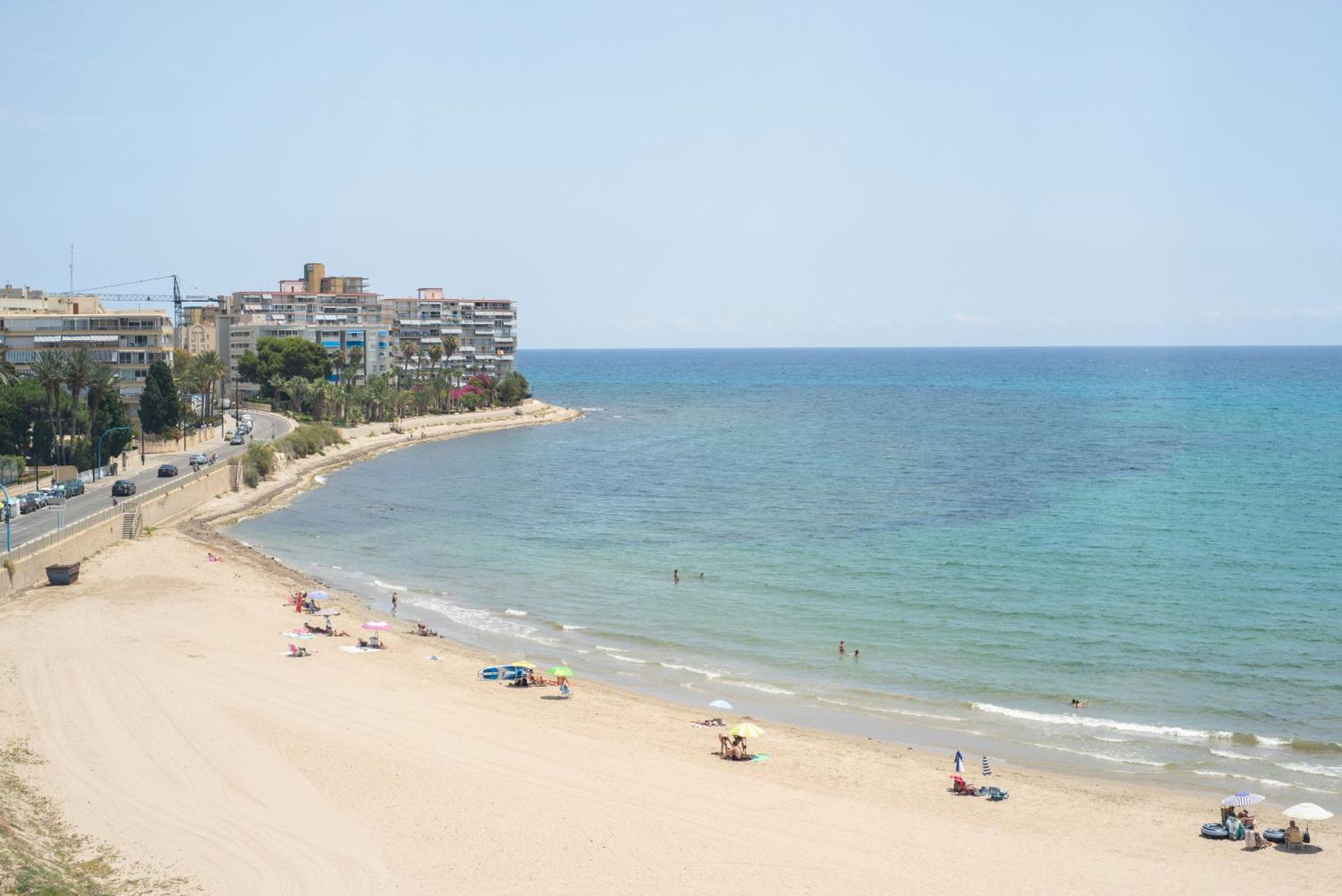 Atico Frente Al Mar 2 Terrazas Barbacoa Y Parking Sujeto A Disponibilidad Apartment El Campello Luaran gambar