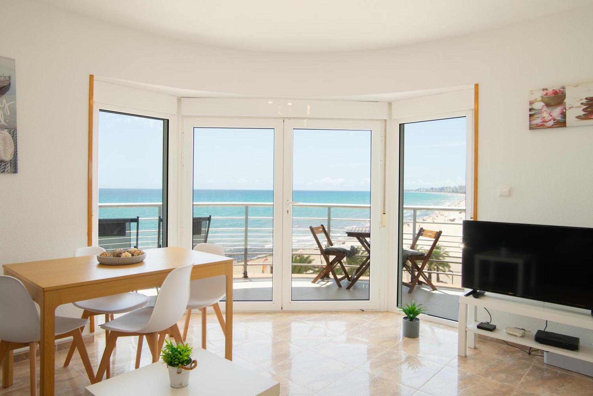 Atico Frente Al Mar 2 Terrazas Barbacoa Y Parking Sujeto A Disponibilidad Apartment El Campello Luaran gambar