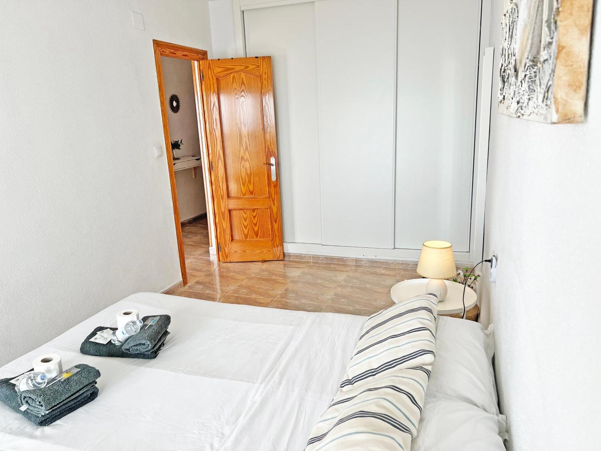 Atico Frente Al Mar 2 Terrazas Barbacoa Y Parking Sujeto A Disponibilidad Apartment El Campello Luaran gambar