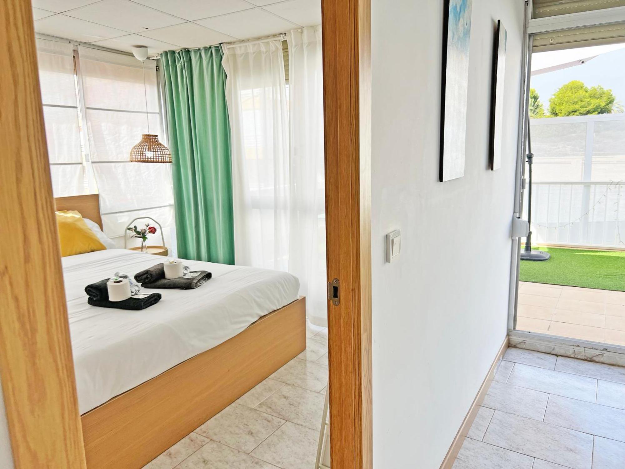 Atico Frente Al Mar 2 Terrazas Barbacoa Y Parking Sujeto A Disponibilidad Apartment El Campello Luaran gambar