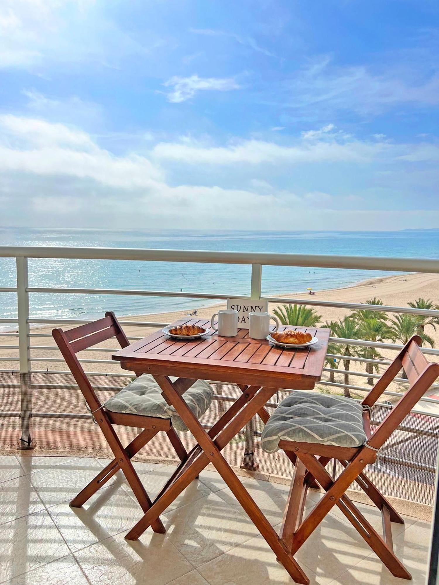 Atico Frente Al Mar 2 Terrazas Barbacoa Y Parking Sujeto A Disponibilidad Apartment El Campello Luaran gambar