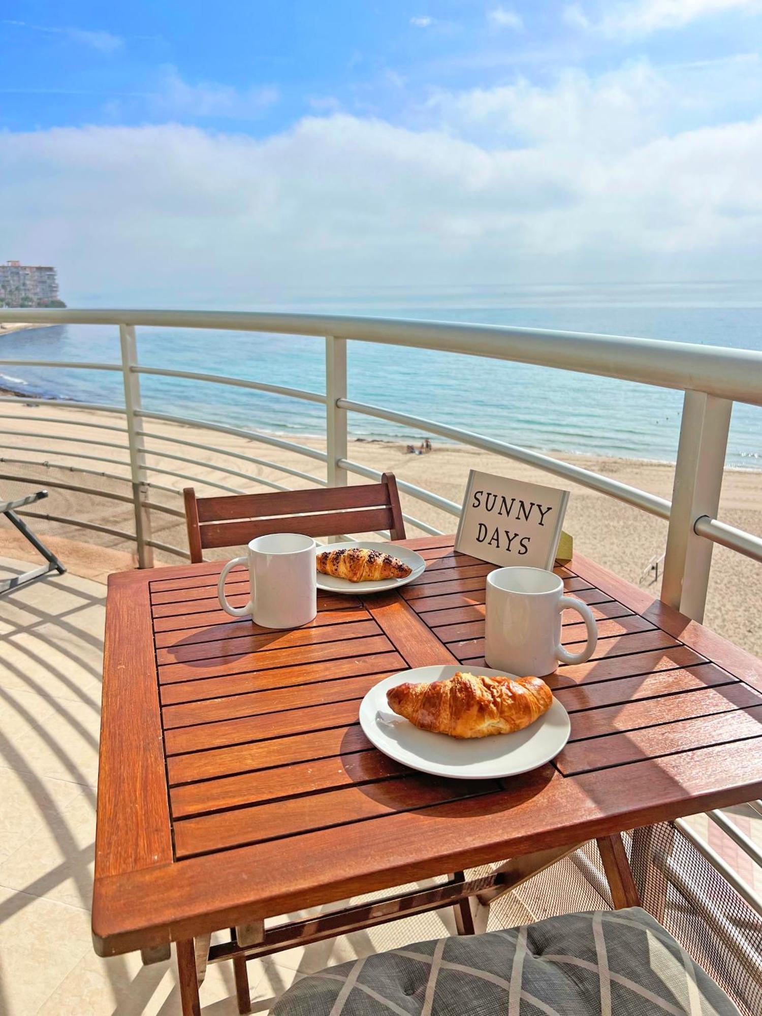 Atico Frente Al Mar 2 Terrazas Barbacoa Y Parking Sujeto A Disponibilidad Apartment El Campello Luaran gambar